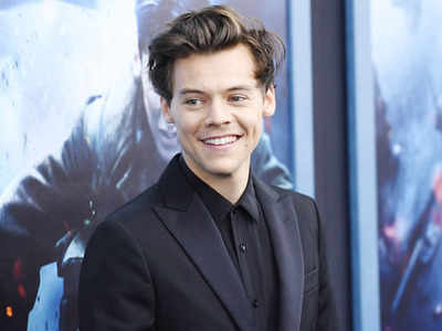 Harry Styles groped on stage | English Movie News - Times of India