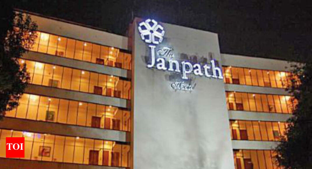 Janpath Hotel to history, multipurpose complex in its place
