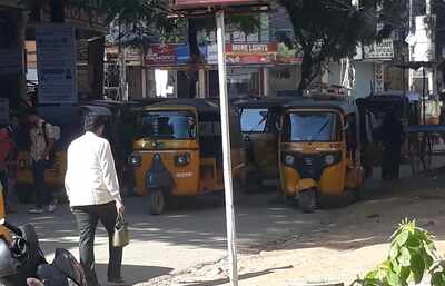 Auto rickshaws causing severe inconvenience - Times of India