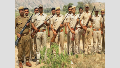 Alwar: Armed Sariska guards ready to take on poachers