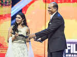 Rinku Rajguru receives the Best Debut Actress award