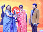 Vandana Gupte receives the Critics' Choice Best Actor (Female) award