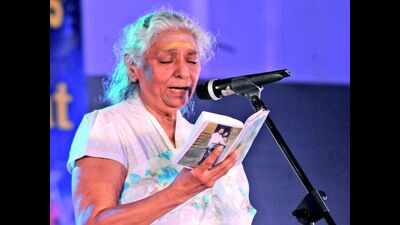 Singer: S Janaki woos her fans in Mysuru | Bengaluru News - Times ...