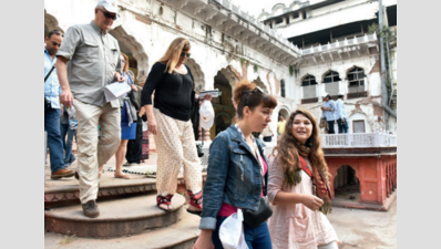 Experts trip on city history at ‘Heritage walk’ in Bhopal