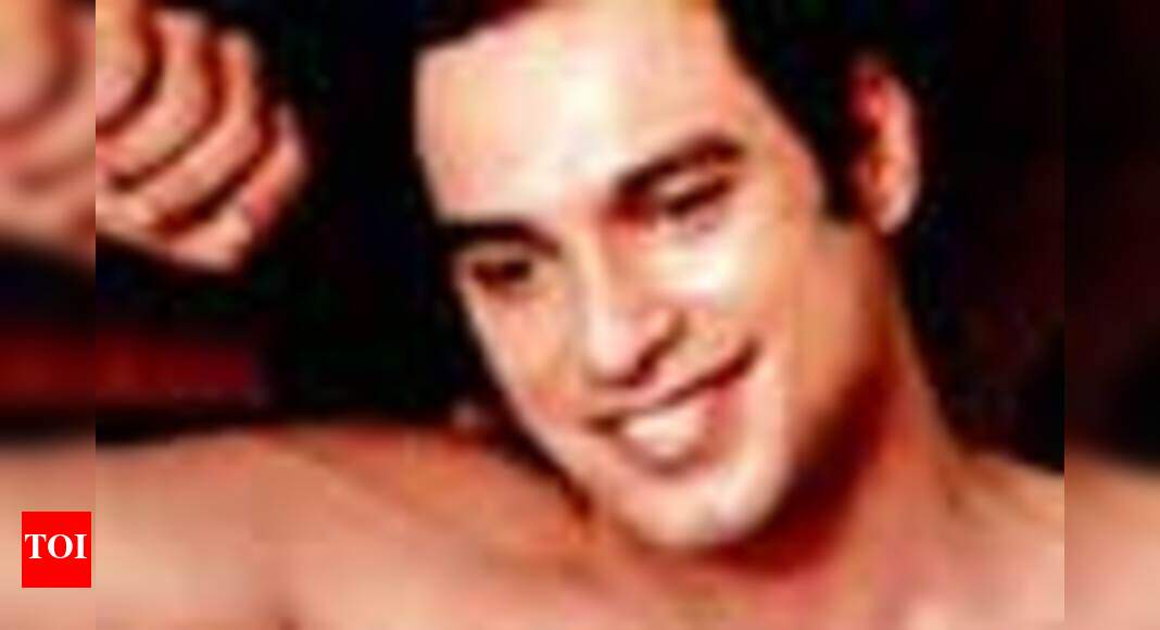 Nikkhil does a Ranbir! - Times of India