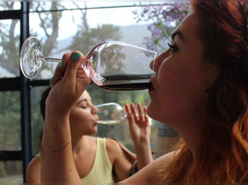 Glass of wine can boost pregnancy chances