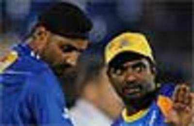 Only Harbhajan can match my Test record: Muralitharan