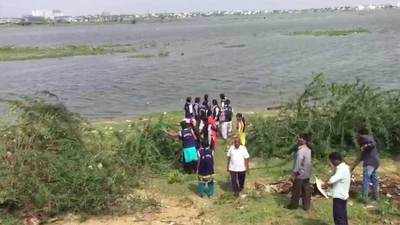 Chennai: After PWD’s negligence, residents clean Korattur lake