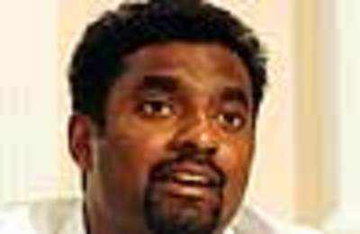Lankan board plans grand farewell for Muralitharan