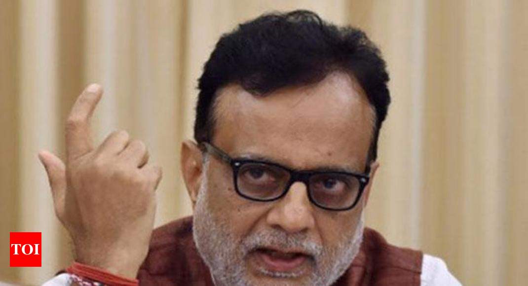 hasmukh-adhia-revenue-secretary-hasmukh-adhia-designated-finance