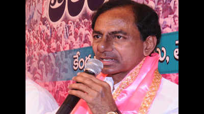 KCR confronts Congress on land record updation