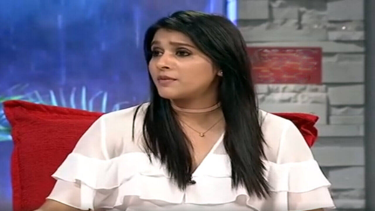 Rashmi Gautam shares all about her days of struggle in the entertainment  industry with Ali on 'Ali to Saradaaga' - Times of India