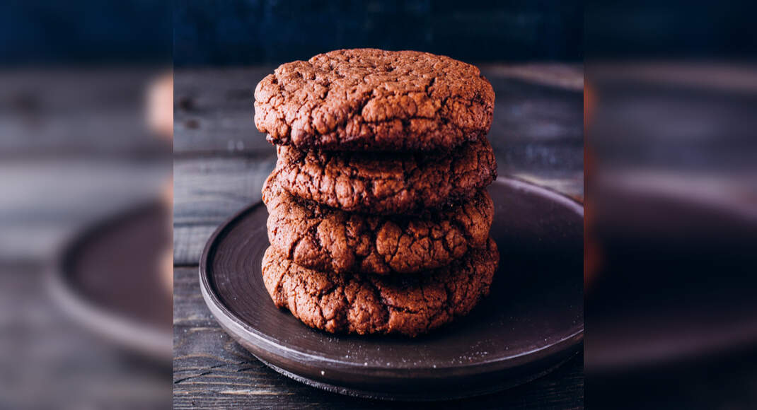 Chocolate Cookies Recipe: How to make Chocolate Cookies Recipe at Home | Homemade Chocolate Cookies 