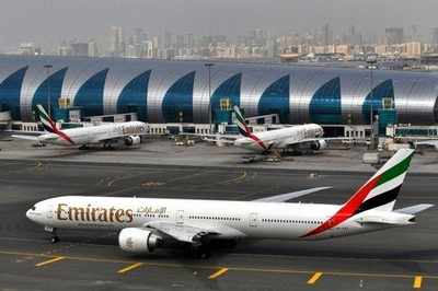 Emirates orders 40 Boeing 787-10 Dreamliners - Times of India