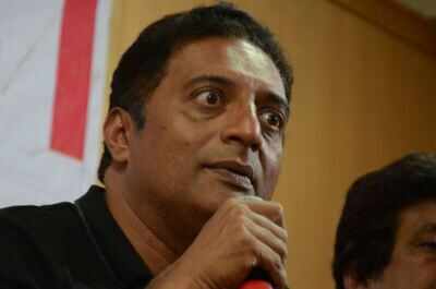 Film stars entering politics is nation’s tragedy: Prakash Raj ...