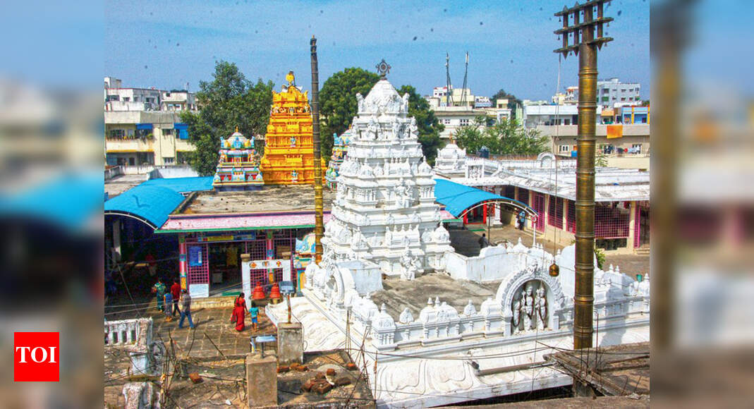 Ancient Alwal temple in blind spot, choultries crumbling Hyderabad