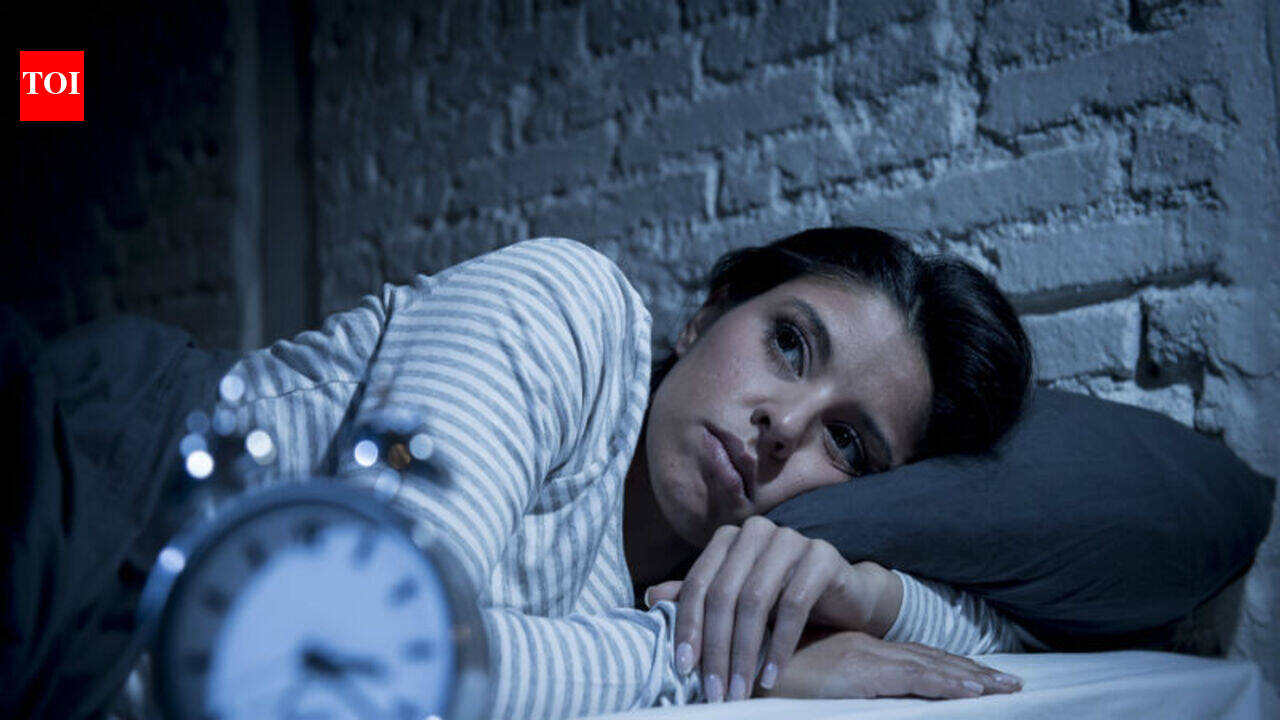 9 reasons you keep waking up in the middle of the night