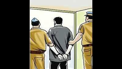RPF cop held for depositing fake currency notes in bank