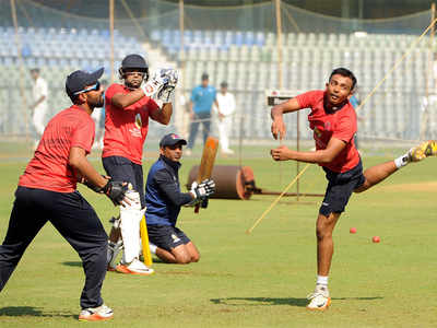 Ranji Trophy: Mumbai eye points against table-toppers Andhra