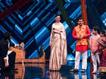 Deepika Padukone with hosts Rithvik Dhanjani and Paritosh Tripathi