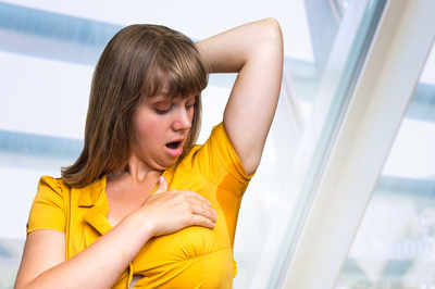 5 Tips to prevent and remove sweat stains