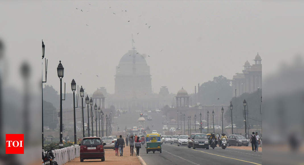 After light rain, Delhi breathes its cleanest air in a month | Delhi ...