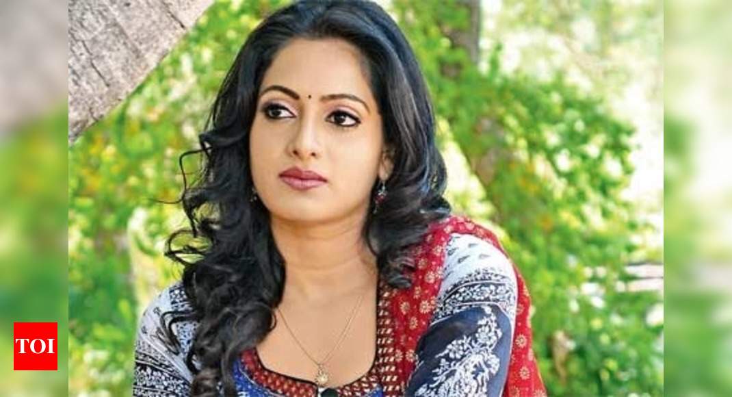 Anchor Udaya Bhanu Sex Videos - Balayya is God for me, says anchor Udaya Bhanu | Telugu Movie News - Times  of India