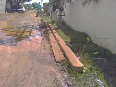water leakage and pedestrian life under transform