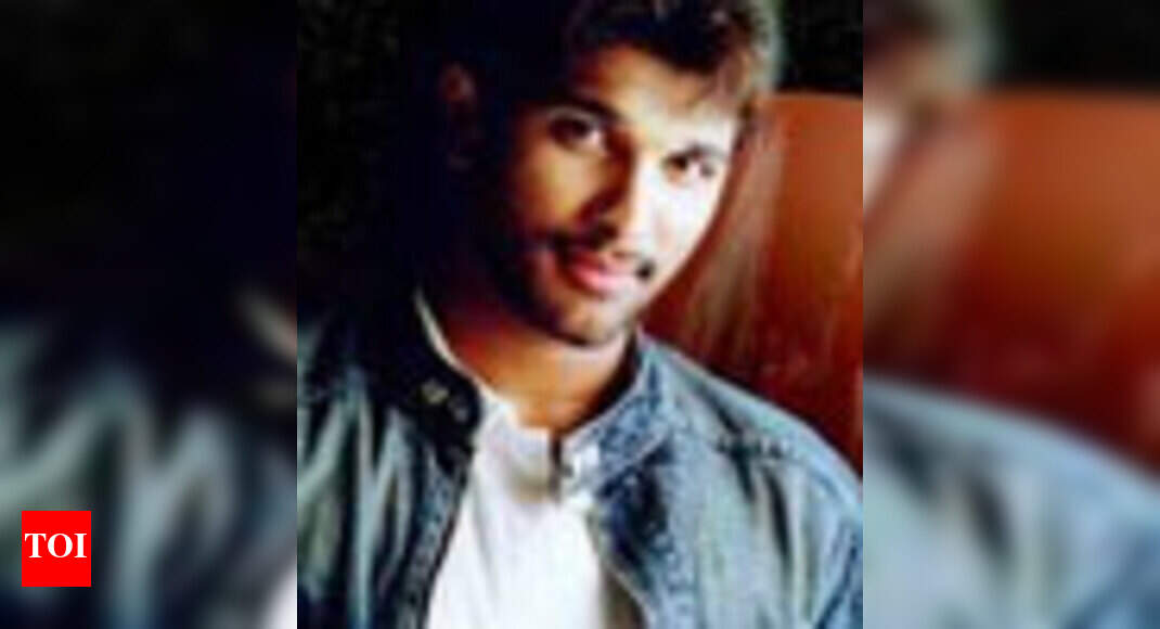 Allu Arjun learns practicing martial arts for Badrinath | - Times of India