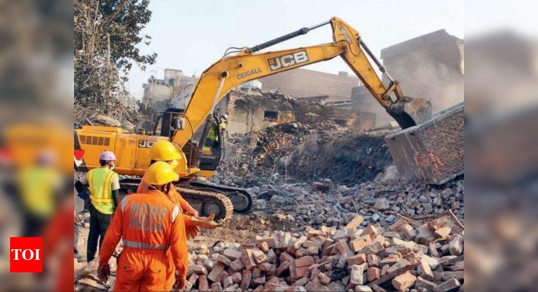 Lack of building plan delayed rescue efforts: NDRF officials | Ludhiana ...