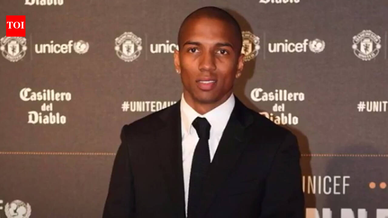 Young reveals surprising thing about his United career