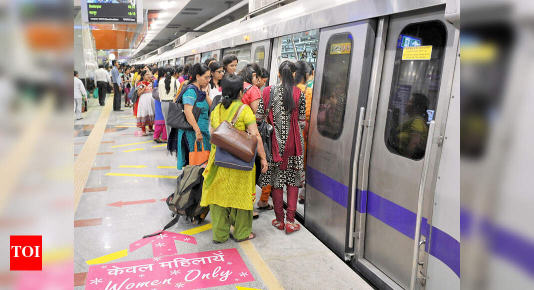 Delhi Metro Fare hike costs Delhi Metro 3 lakh commuters per day