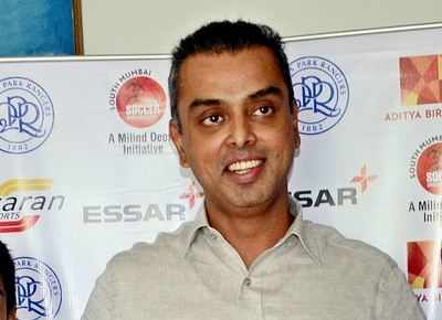 Milind Deora meets Mumbai Metro brass over Parsis' fire temple issue