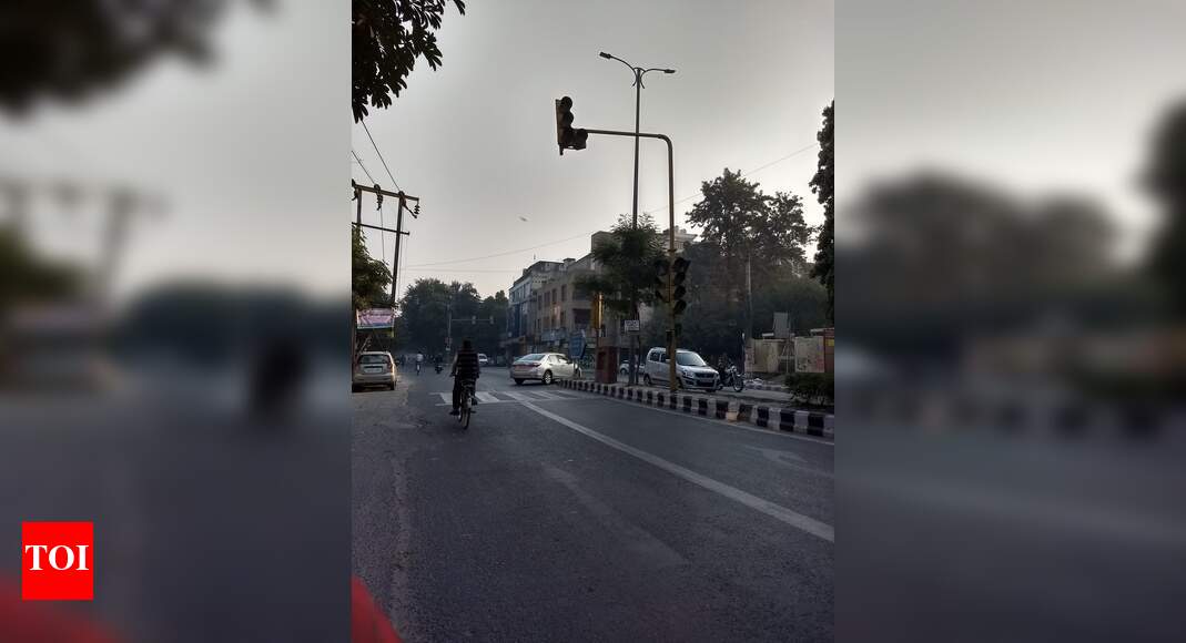 Traffic light not working for 6 months Times of India