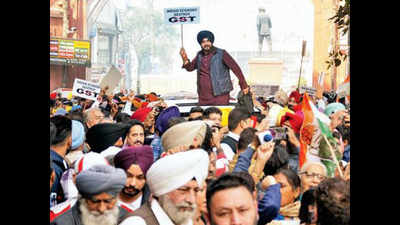 Navjot Singh Sidhu leads Cong protest against GST