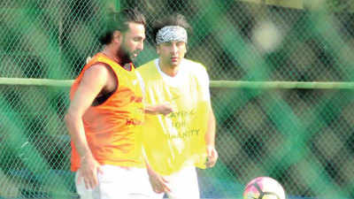 Ranveer Singh joins Ranbir Kapoor to practice for a charity football match