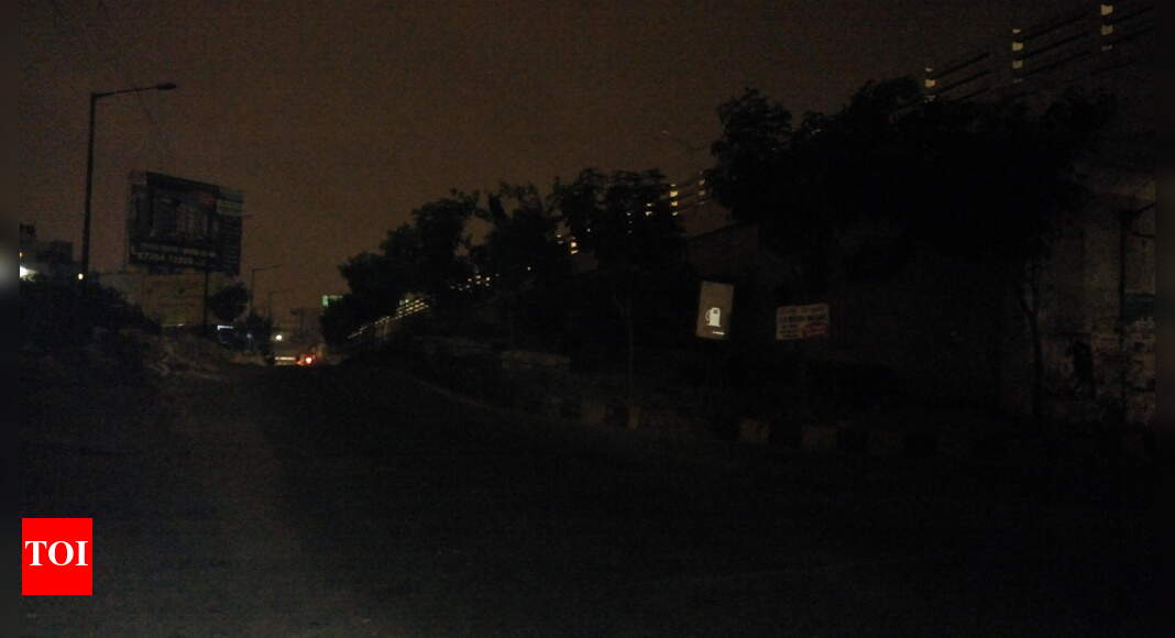 NO STREET LIGHTS Times of India