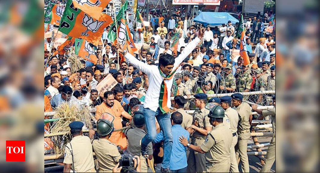 Three-way fight for farmers' cause | Bhubaneswar News - Times of India
