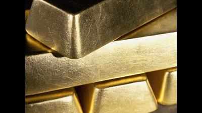 Gold worth Rs 11 lakh and US$7000 seized from passengers at Chennai airport