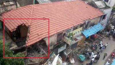 Chennai: Portion of old building collapses, damages house