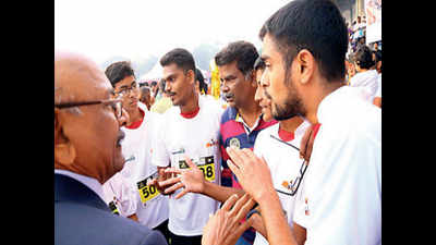 12-year-old registers for 5 km, made to run 10 km in Pune marathon