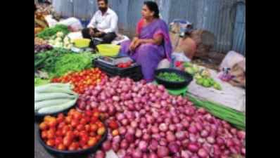 Onions will make you cry again, cost of peas rises, tomato falls