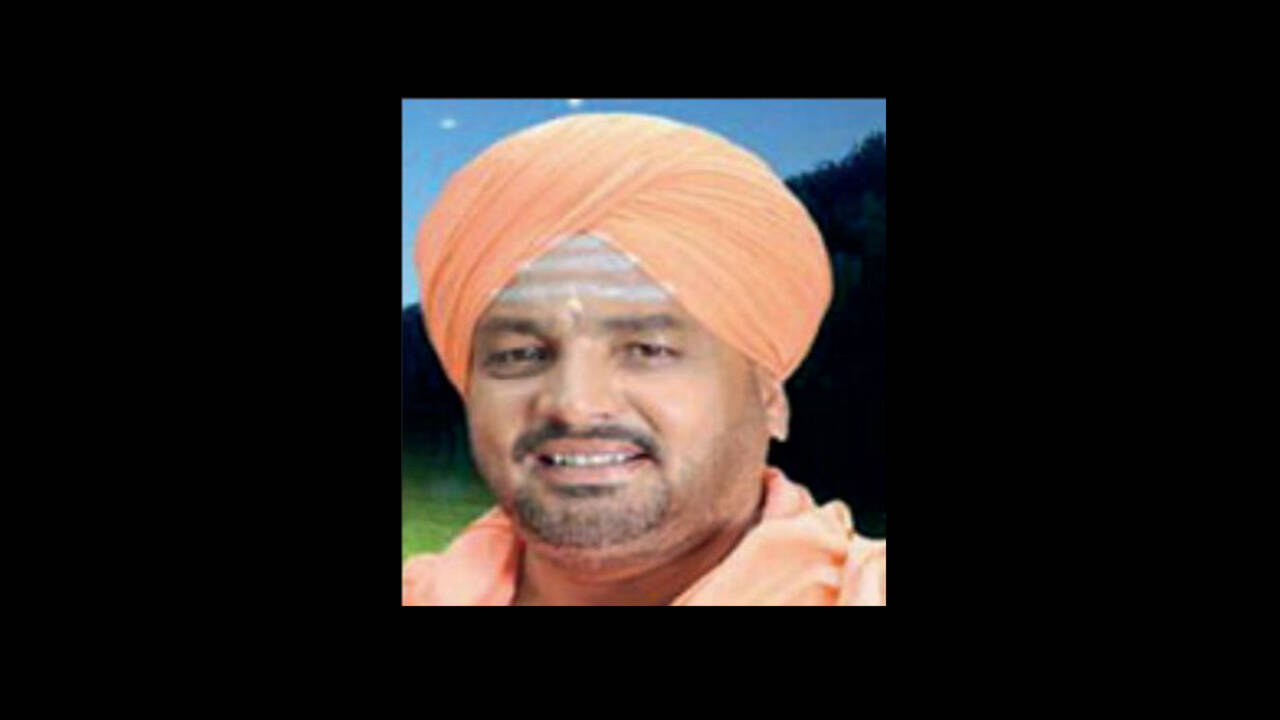 Kottureshwara: Koppal mutt seer in sex scandal after video goes viral |  Bengaluru News - Times of India