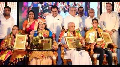 MCC confers first U S Mallya award on Kadri Gopalnath