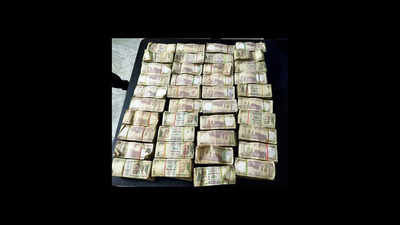 DRI seizes Rs 49 crore in demonetized notes in Bharuch
