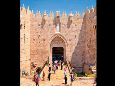 Despite political furore, Jerusalem still among top tourist destinations