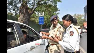 Punekars and police join hands online to better traffic