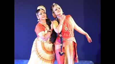 Rekha Raju Mohiniyattam Dancer: Rekhas, rasas and a rare recital ...
