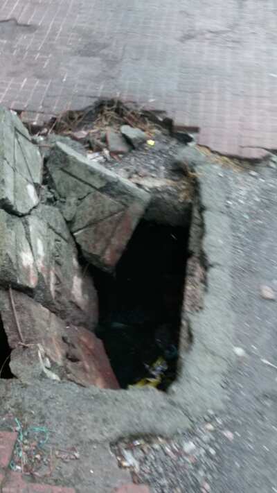 poor footpath - Times of India