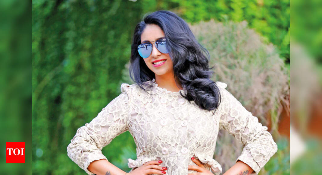 Neha Bhasin Lsr: Singer Neha Bhasin: LSR is very accepting of the fact ...